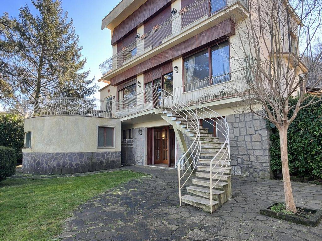 Villa a Ronciglione in Strada Provinciale Valle di Vico, 26 - Foto 3
