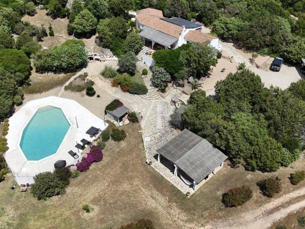 Villa a Arzachena in Via Tre Monti - Foto 5