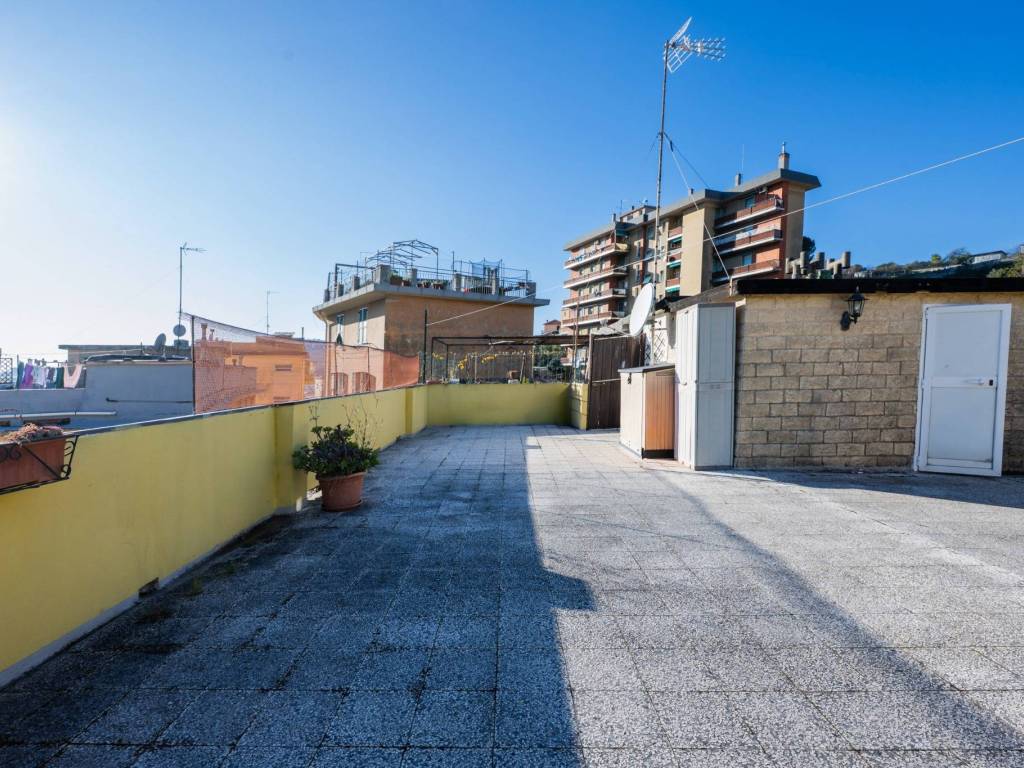 Appartamento a Genova in Via Sergio Piombelli, 31 - Foto 3