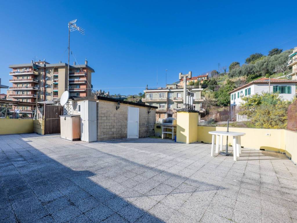 Appartamento a Genova in Via Sergio Piombelli, 31 - Foto 4