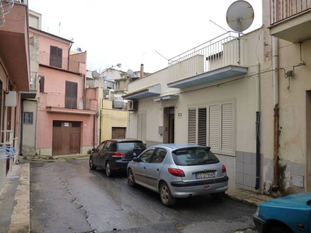 Villa a Comiso in Via Giorgio Baglivi No Number - Foto 2