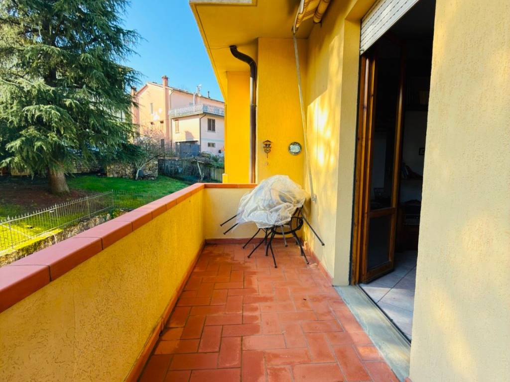 Appartamento a Bucine in Via Giuseppe Giusti - Foto 2