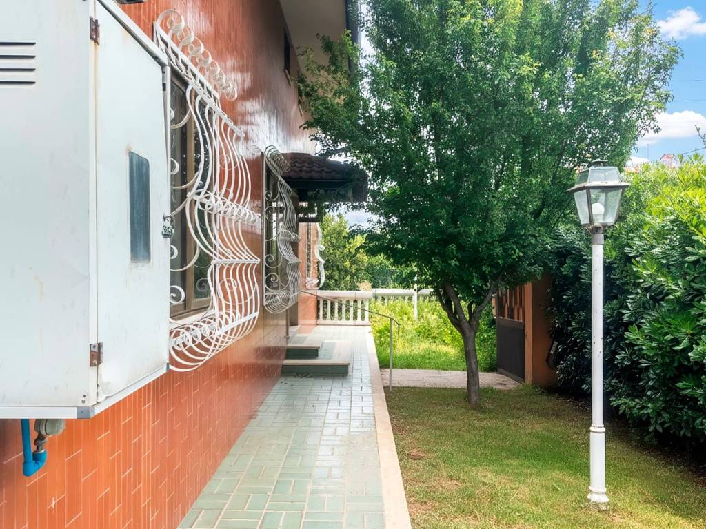 Appartamento a Zagarolo in Via Vincenzo Bellini, 4 - Foto 5