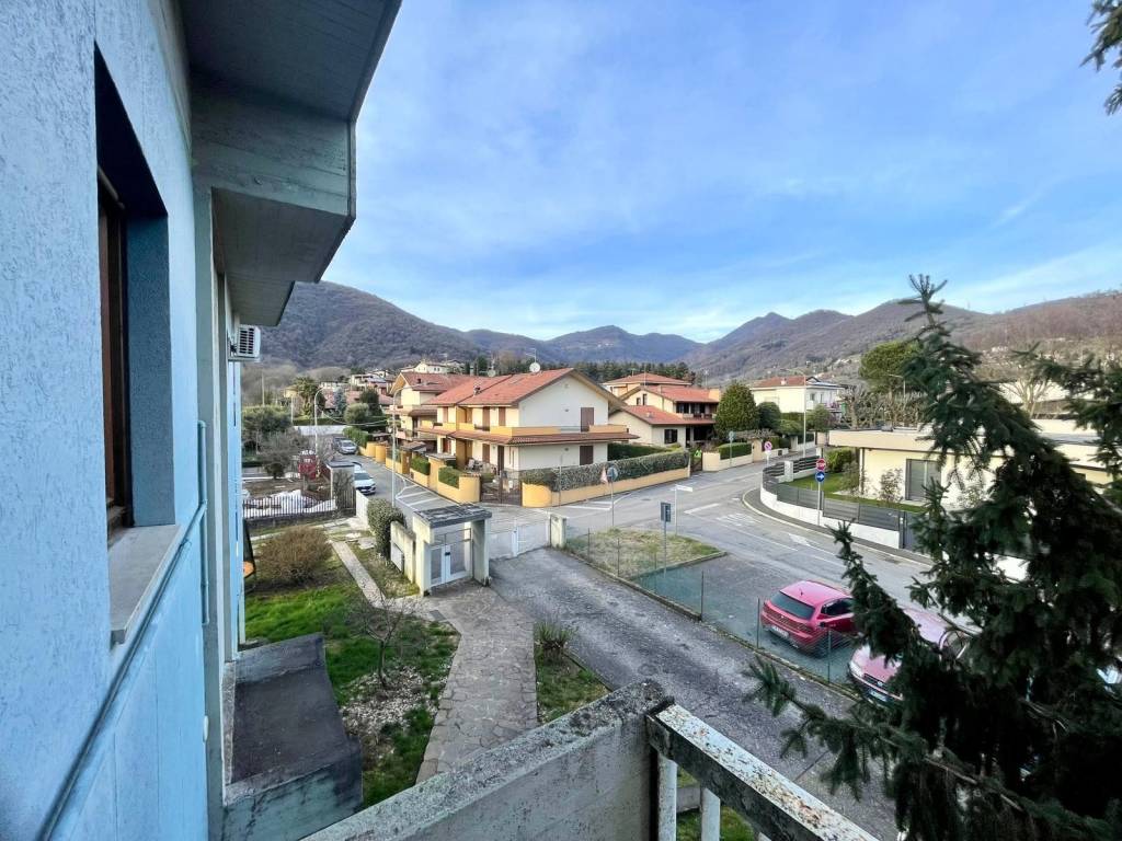 Appartamento a Alzano lombardo in Via Ripa - Foto 4