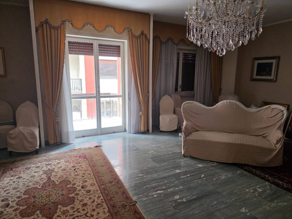 Appartamento a Nocera inferiore in Piazza d'Amora, 3 - Foto 2