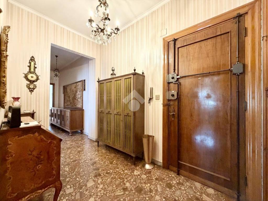 Appartamento a Genova in Via Francesco Nullo, 27 - Foto 2