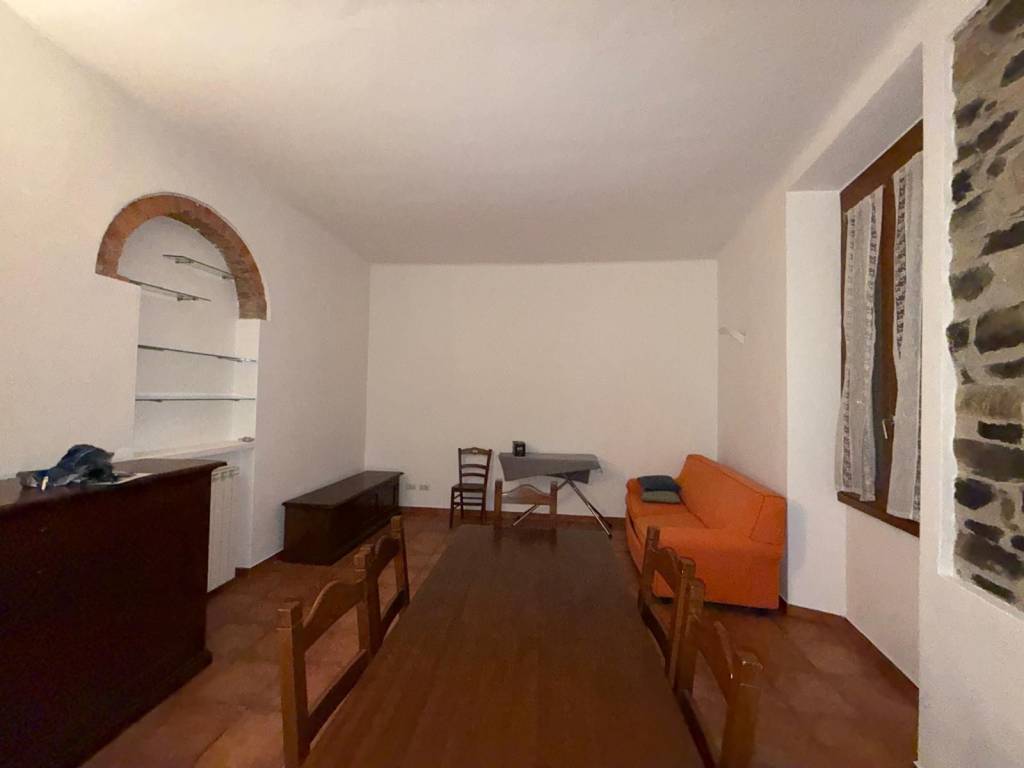 Appartamento a Como in Via Carloni, 18 - Foto 2