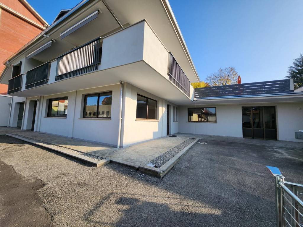 Casa indipendente a Oleggio in Via San Bartolomeo - Foto 3