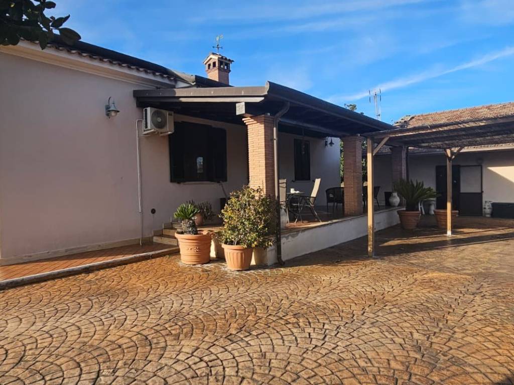 Villa a Frosinone in Via Armando Fabi, 102 - Foto 3