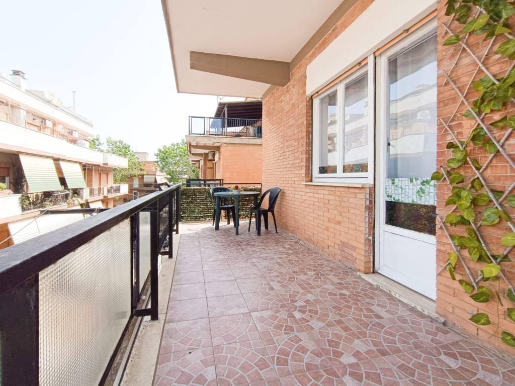 Appartamento a Pomezia in Via La Spezia - Foto 4