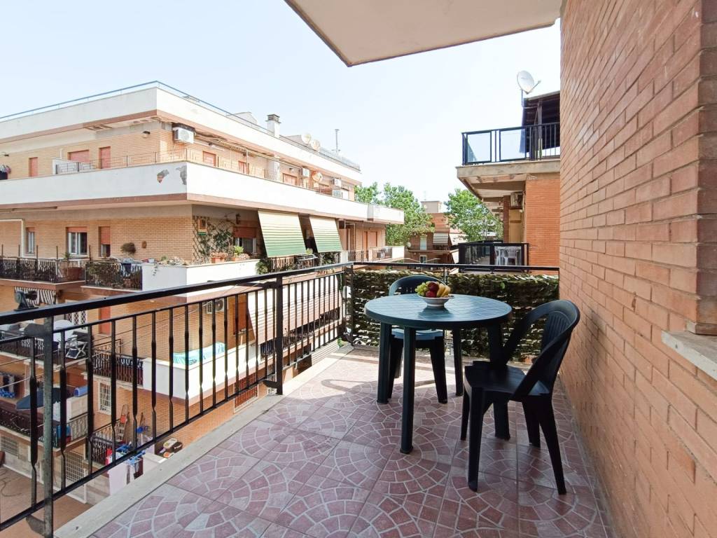 Appartamento a Pomezia in Via La Spezia - Foto 5