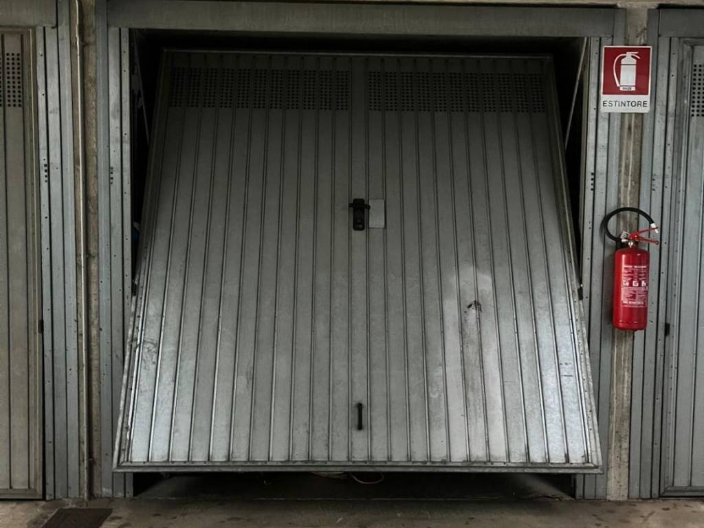 Box / garage a Brugherio in Via Salvatore Barbieri, 13 - Foto 4