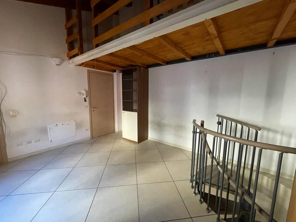 Appartamento a Galbiate in Via Vittorio Veneto, 13 - Foto 5