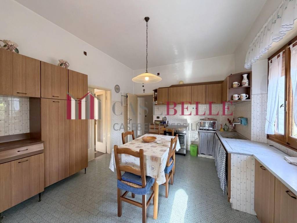 Casa indipendente a Seravezza in Via Menchini, - Foto 2