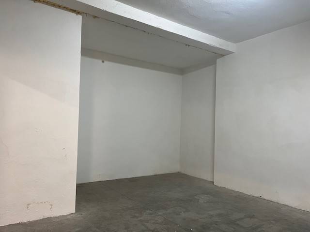 Box / garage a Cagliari in Via Nebida - Foto 2