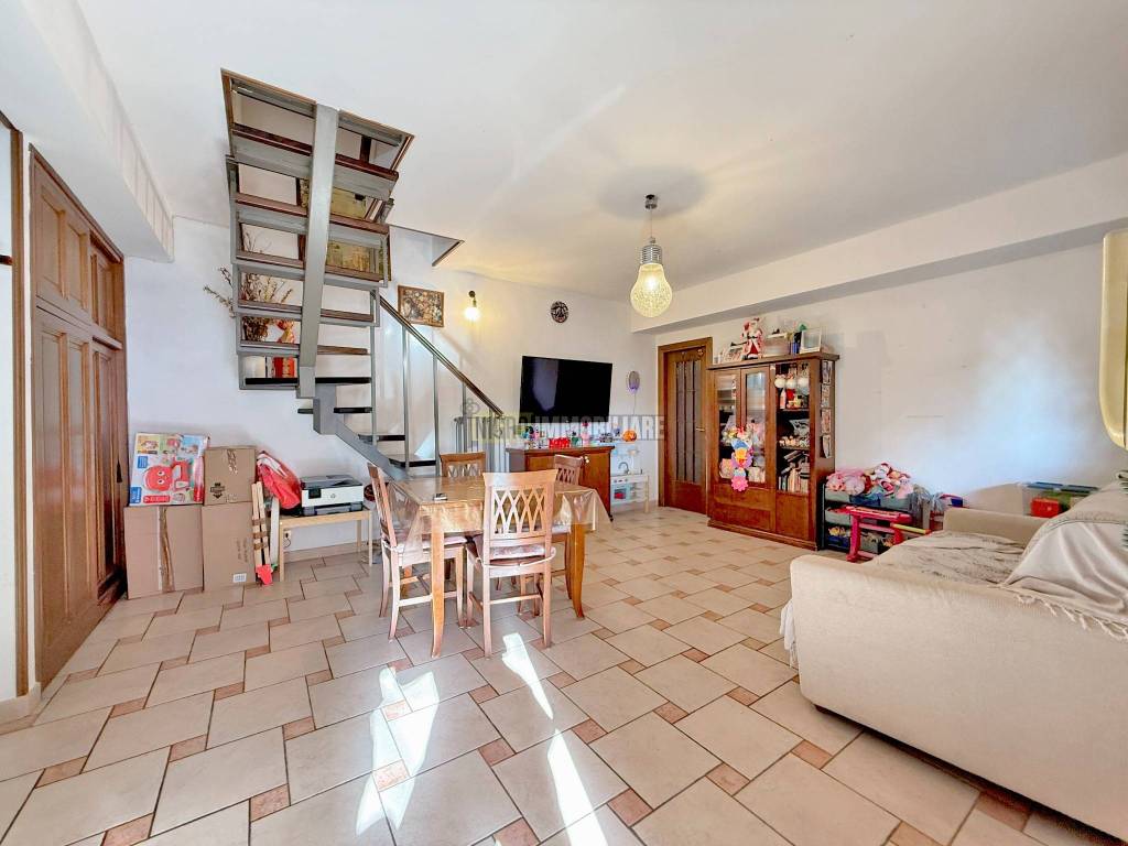 Attico / mansarda a Ladispoli - Foto 2