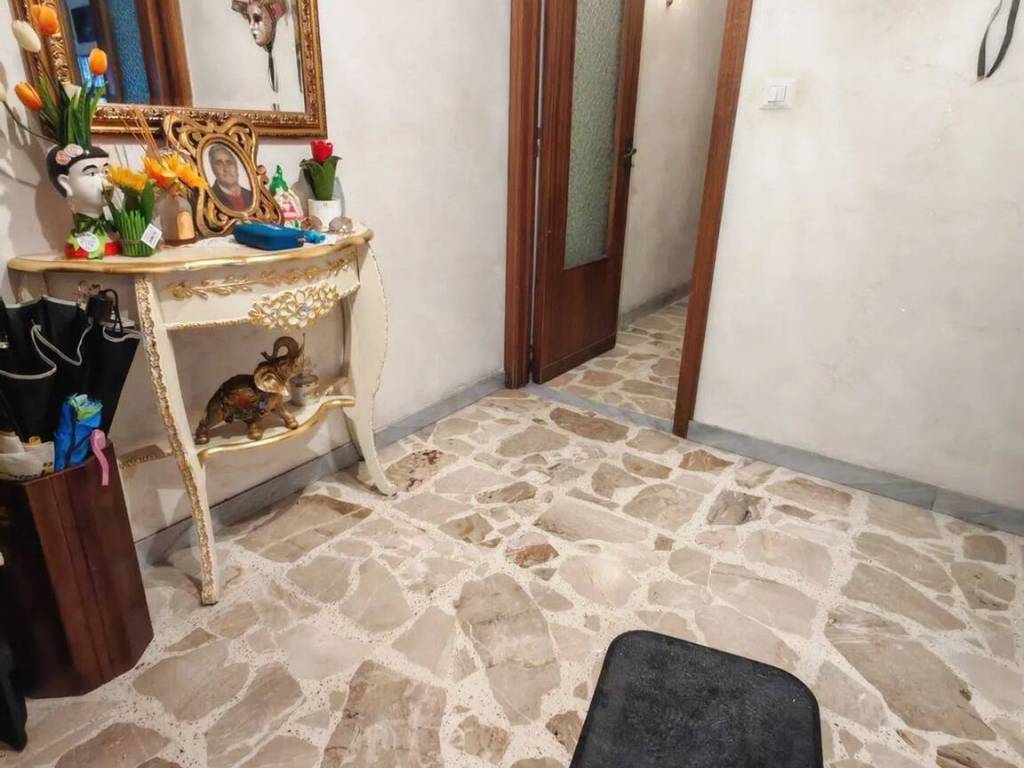 Appartamento a Aci catena in Via Petralia - Foto 2