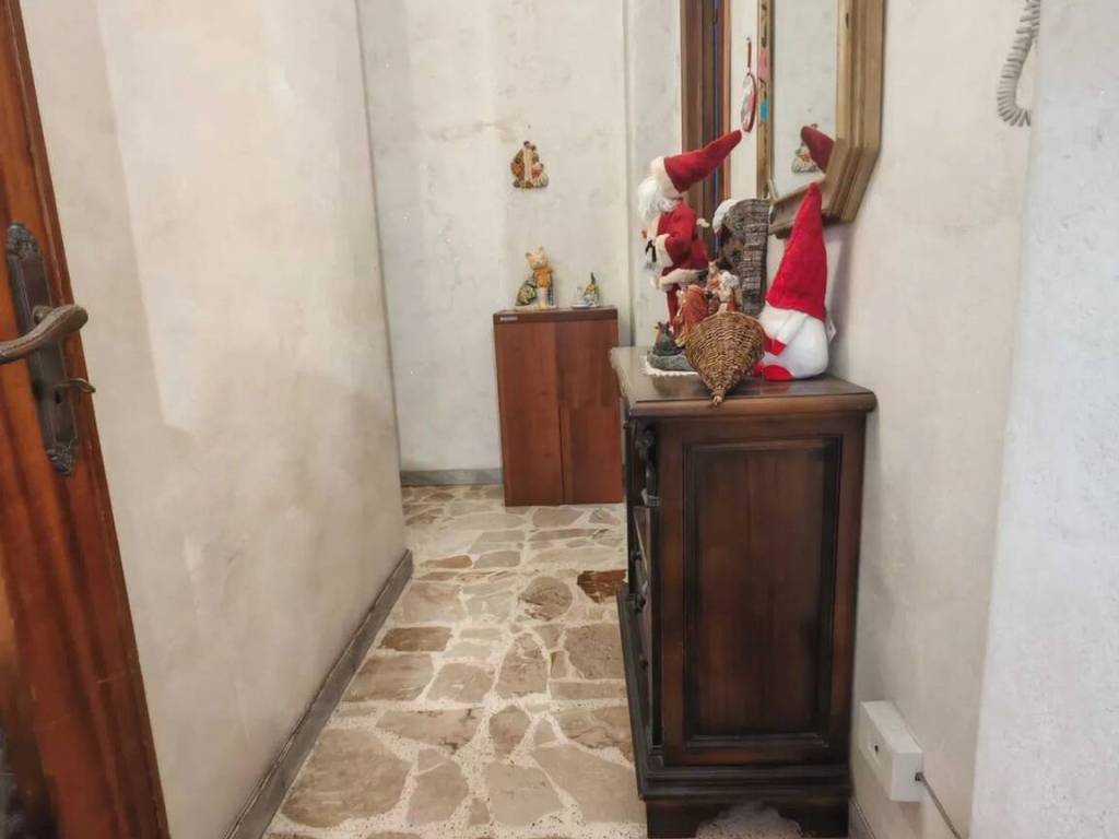 Appartamento a Aci catena in Via Petralia - Foto 3