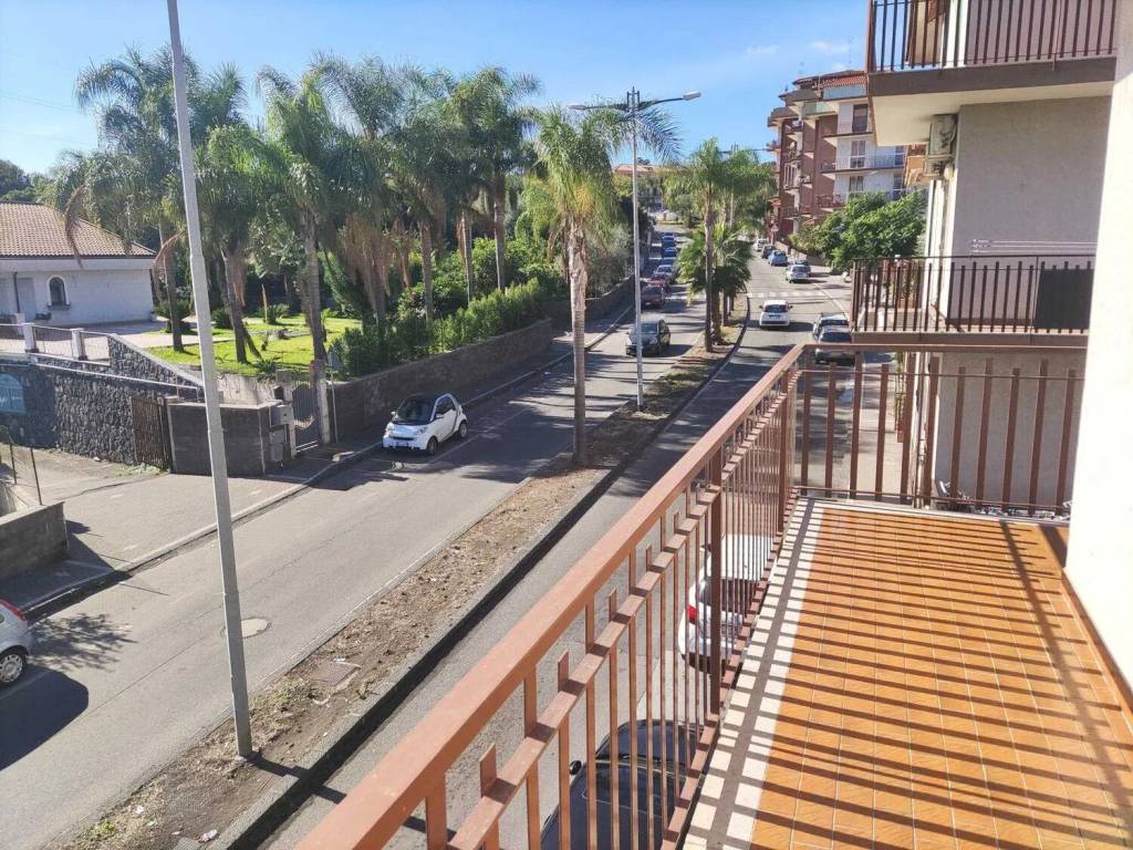 Appartamento a Aci catena in Via Zio Martino - Foto 2