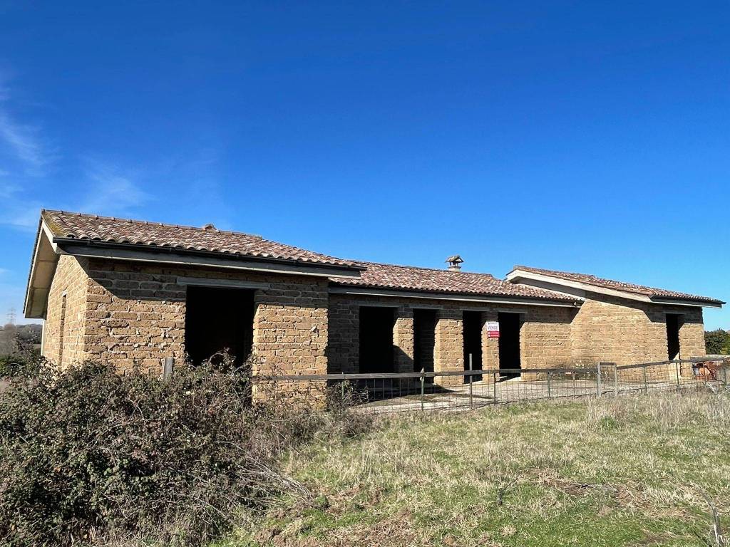 Rustico / casale a Monterosi in Via Francesco di Anastasio Severini, 28 - Foto 5