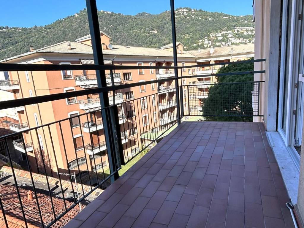 Appartamento a Como in Via Milano, 61 - Foto 5