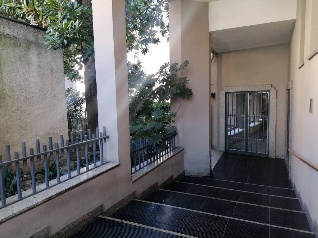 Appartamento a Lecco in Via Capodistria, 22 - Foto 2