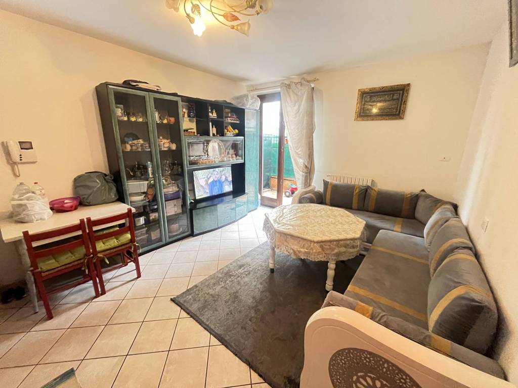 Appartamento a Origgio in Via Monte Santo, 5 - Foto 2