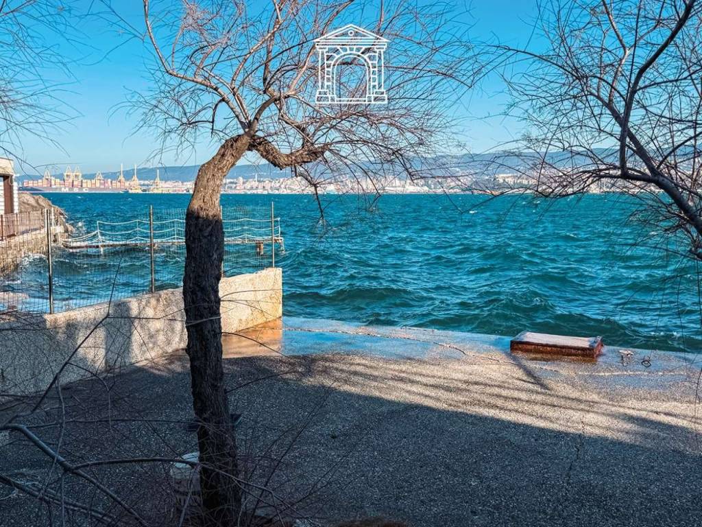 Appartamento a Muggia in via riva de amicis - Foto 5