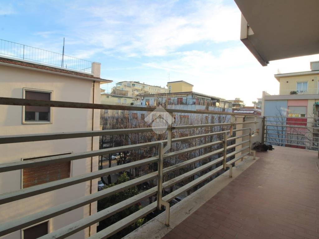 Appartamento a Pescara in Viale Regina Elena, 62 - Foto 4