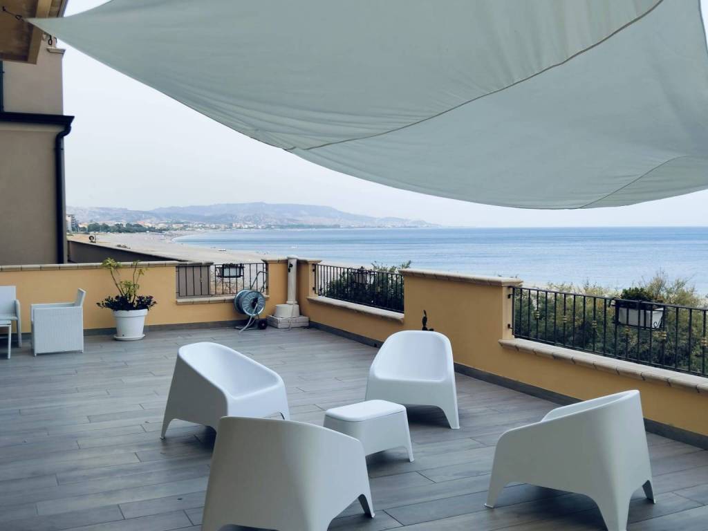 Appartamento a Siderno in Via Nazionale - Foto 2