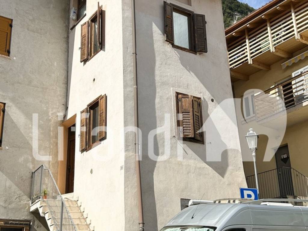 Appartamento a Mezzolombardo in via G. Romedio de Scari - Foto 2