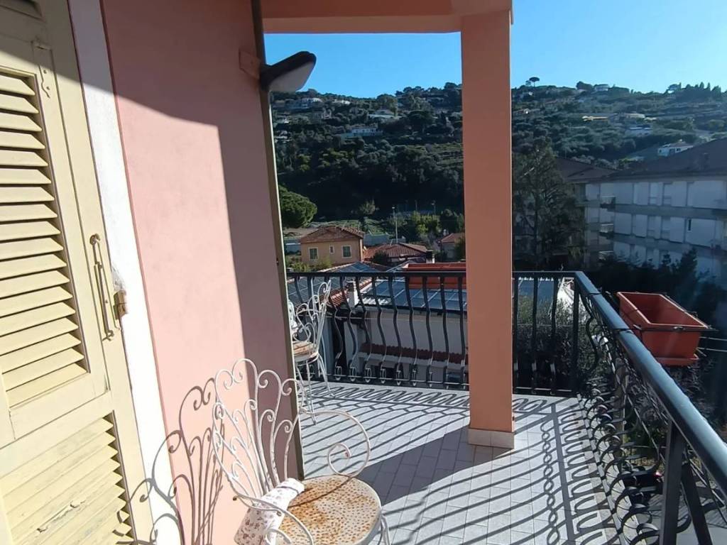 Appartamento a Bordighera in Via Goffredo Mameli 29 - Foto 3