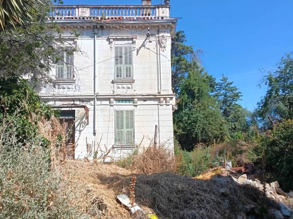 Villa a Ospedaletti in Via Camillo Benso Conte di Cavour - Foto 4