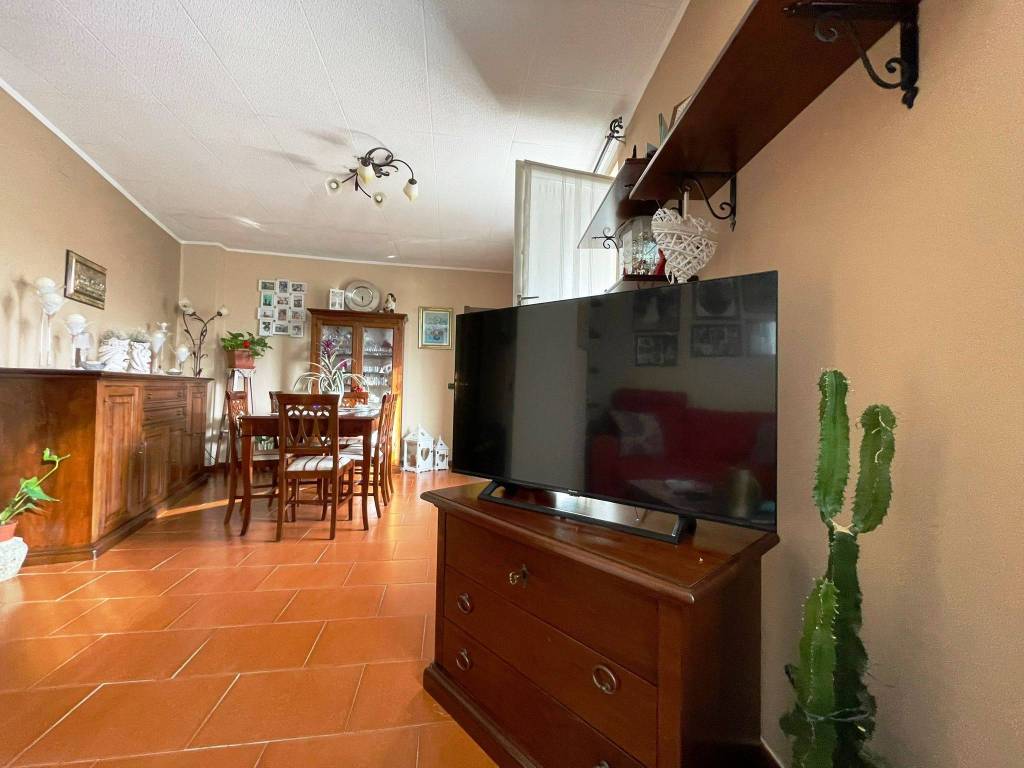 Appartamento a Binago in Via Giuseppe Mazzini - Foto 5