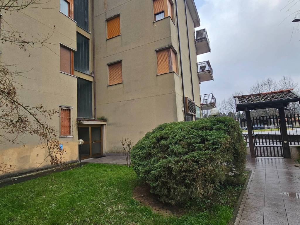 Appartamento a Vimercate in Via Lecco - Foto 3