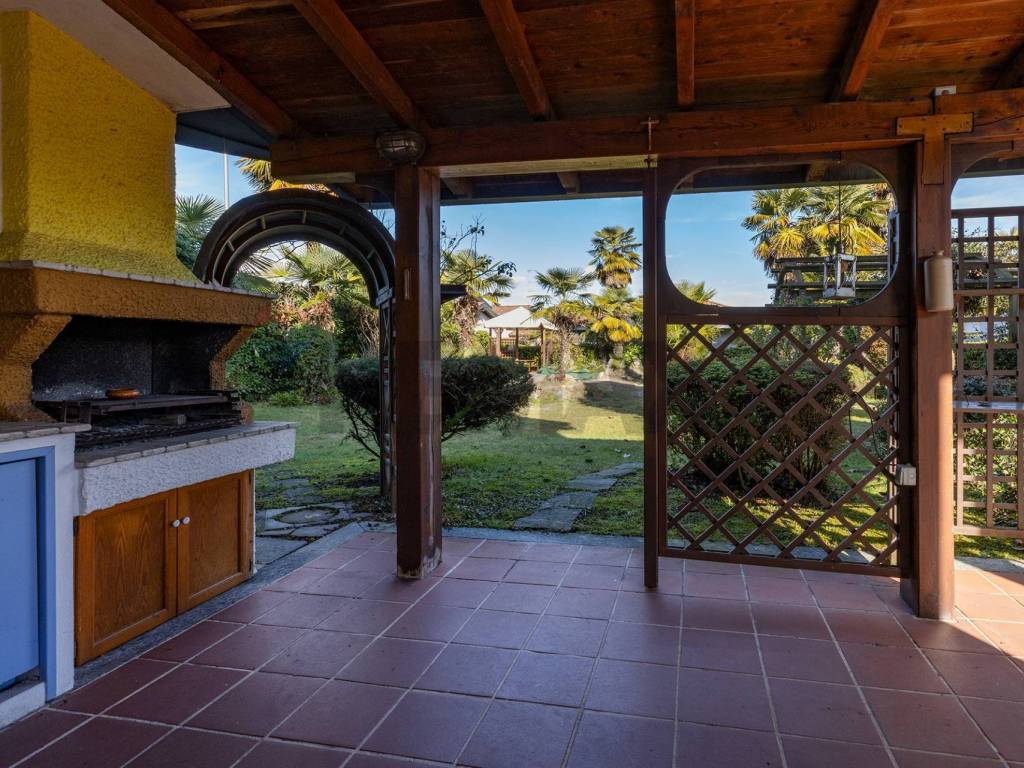 Appartamento a Castelletto sopra ticino in Via delle Gardenie, 11 - Foto 4