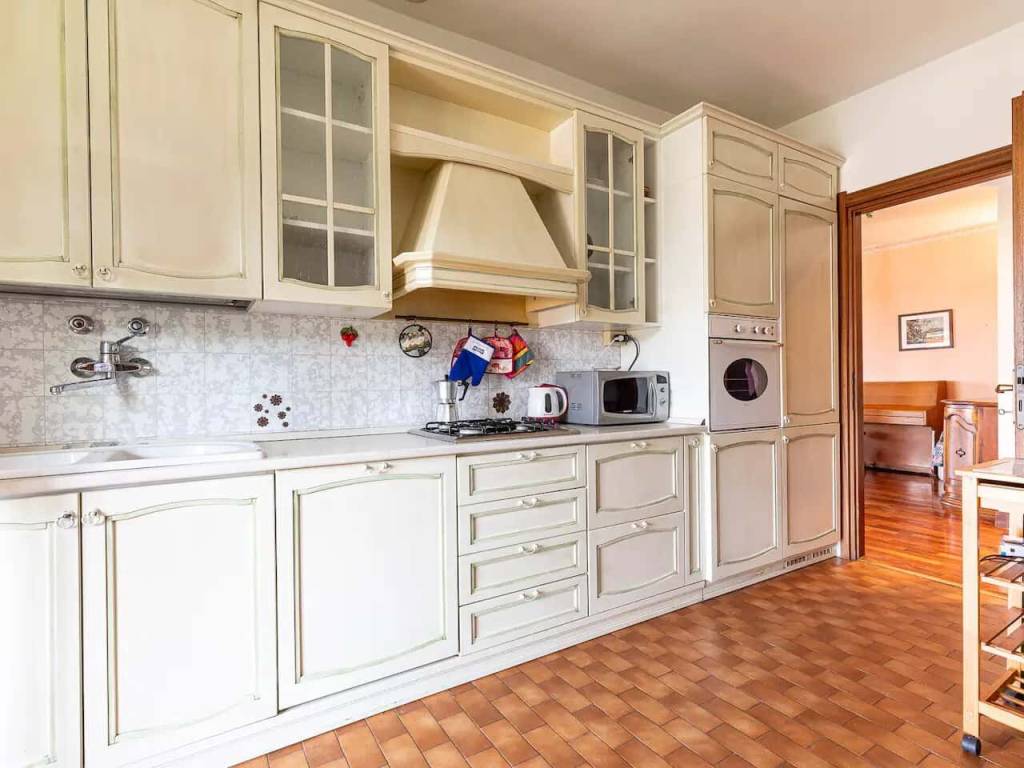 Appartamento a Arona in Via Ghevio - Foto 2