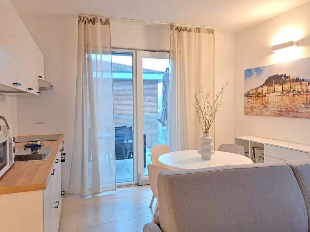 Appartamento a Como in Via Bellinzona - Foto 2