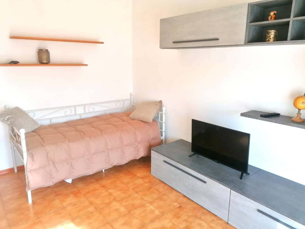 Appartamento a Novara in Via Andrea Falcone - Foto 3