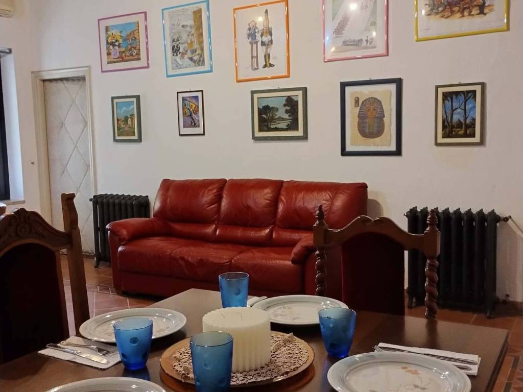 Appartamento a Chieri in Piazza Mazzini - Foto 2