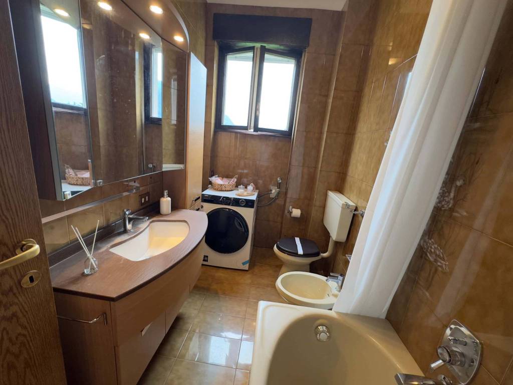 Appartamento a Como in Via Polano - Foto 3