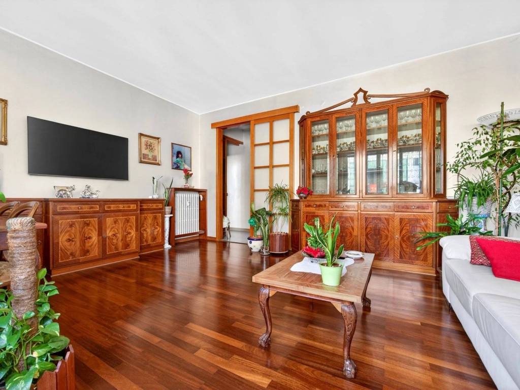 Appartamento a Bollate in Via Giuseppe Giusti, 15 - Foto 2