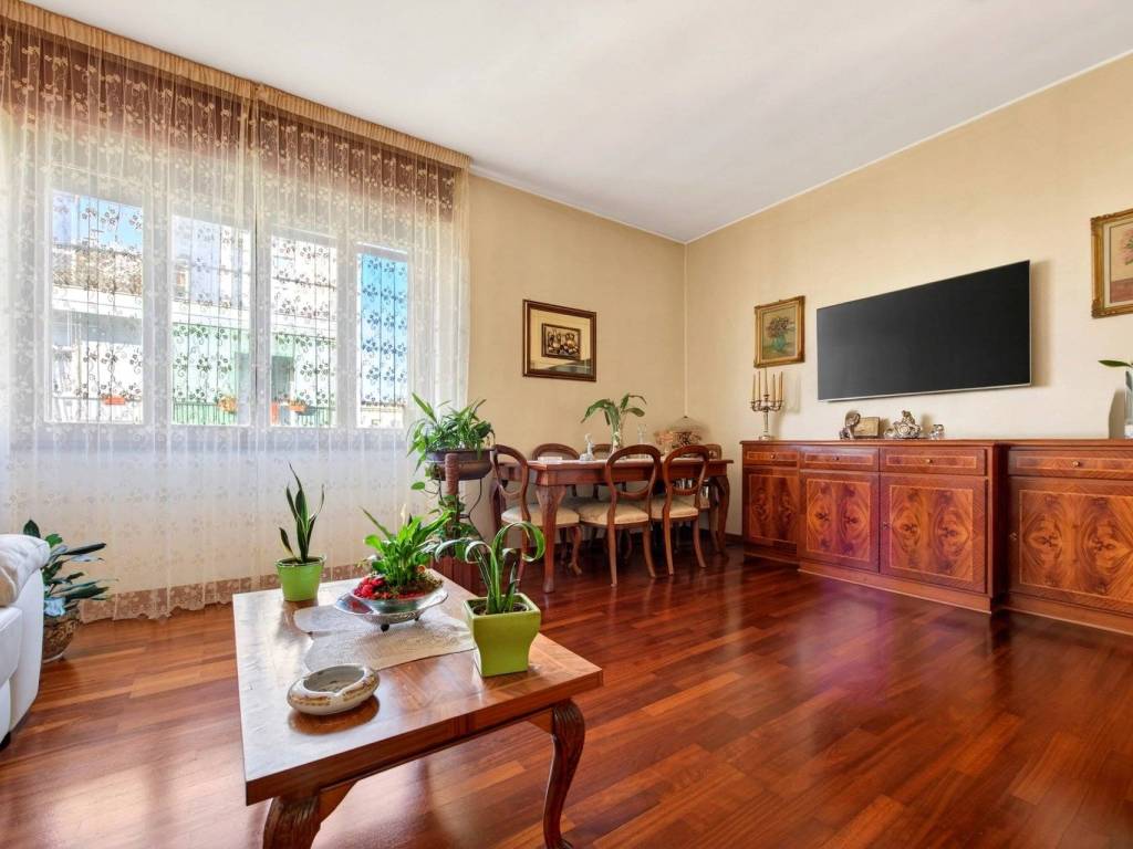 Appartamento a Bollate in Via Giuseppe Giusti, 15 - Foto 4