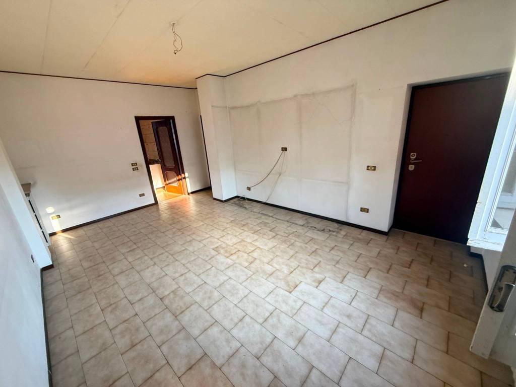 Appartamento a Pavia in Via Vincenzo Monti, 19 - Foto 2