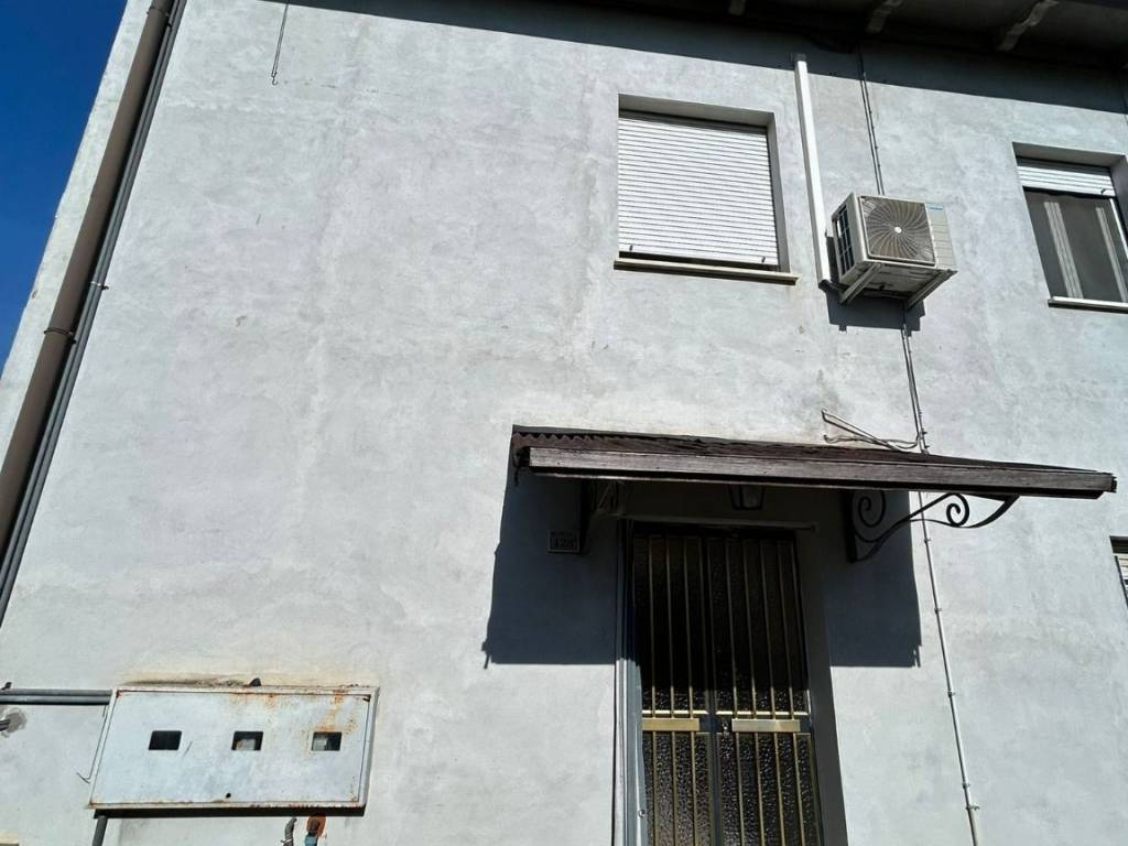 Villa a San felice sul panaro in Via Grande - Foto 5
