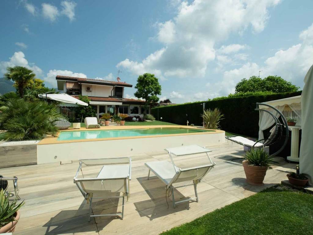 Villa a Molteno in Via Giuseppe Verdi - Foto 2