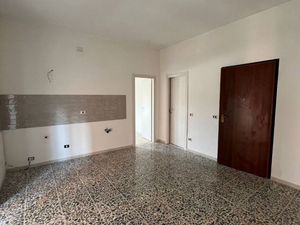 Appartamento a Monterotondo in Via 2 Giugno - Foto 4