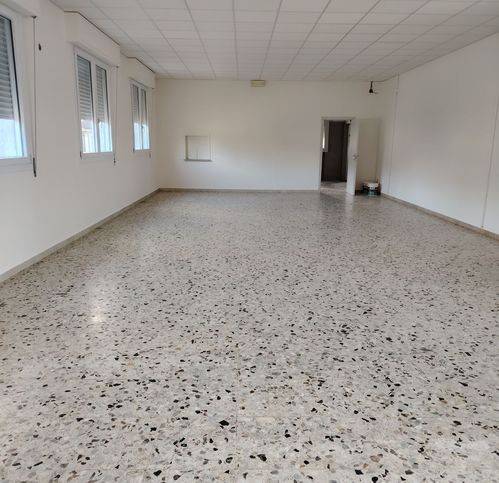 Immobile a Porto mantovano in Strada Di Soave - Foto 2