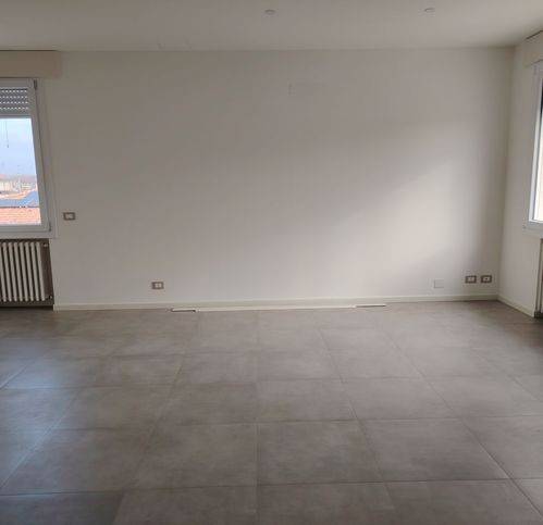 Appartamento a Porto mantovano in Strada Di Soave - Foto 3