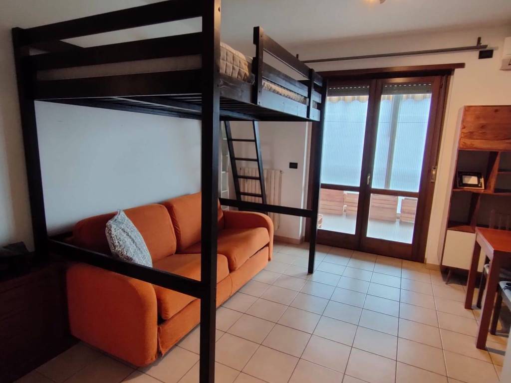 Appartamento a Grugliasco in Via Leonardo da Vinci, 171 - Foto 2